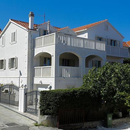 Apartments Manda Супетар Екстериор снимка