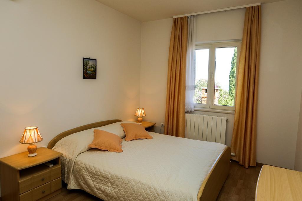 Apartments Manda Супетар Екстериор снимка