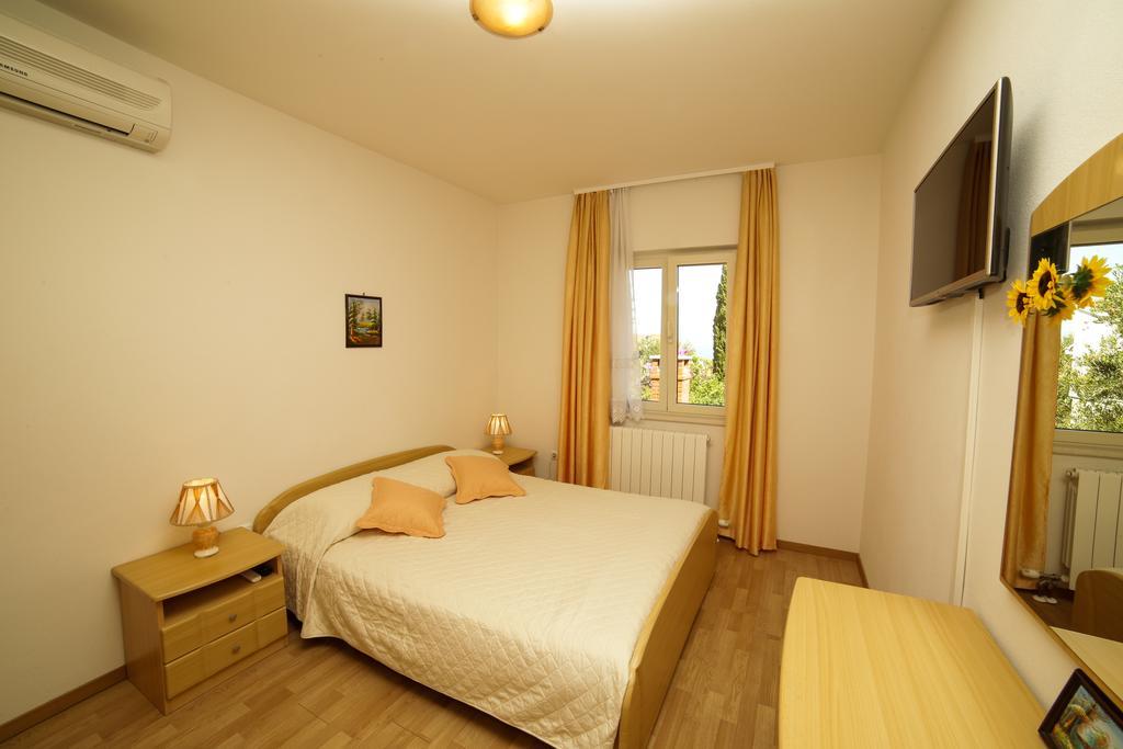 Apartments Manda Супетар Екстериор снимка