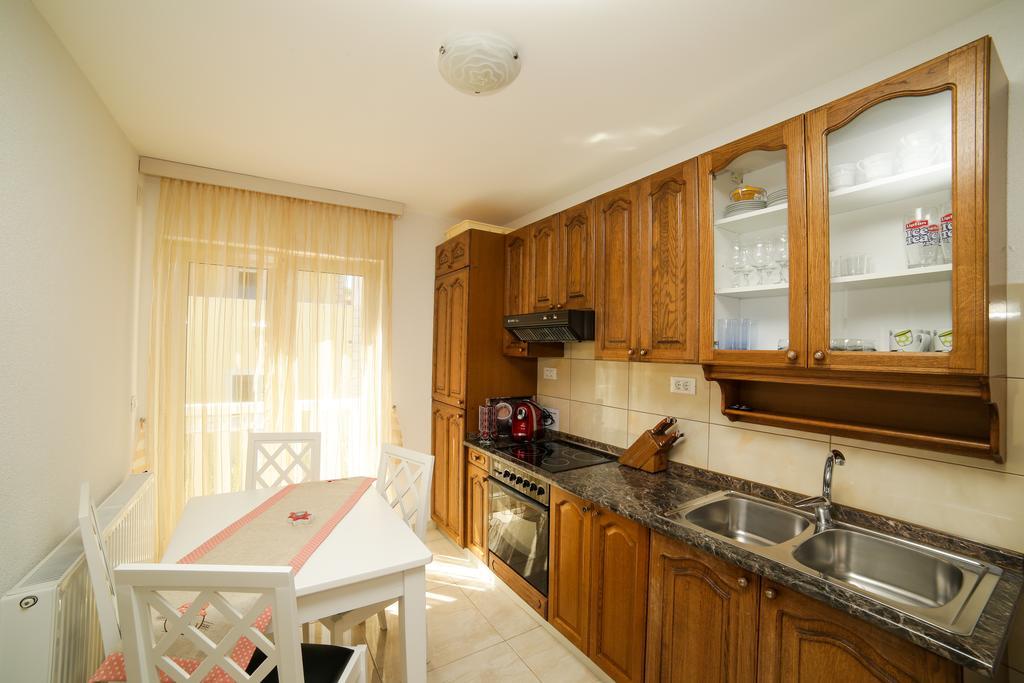 Apartments Manda Супетар Екстериор снимка
