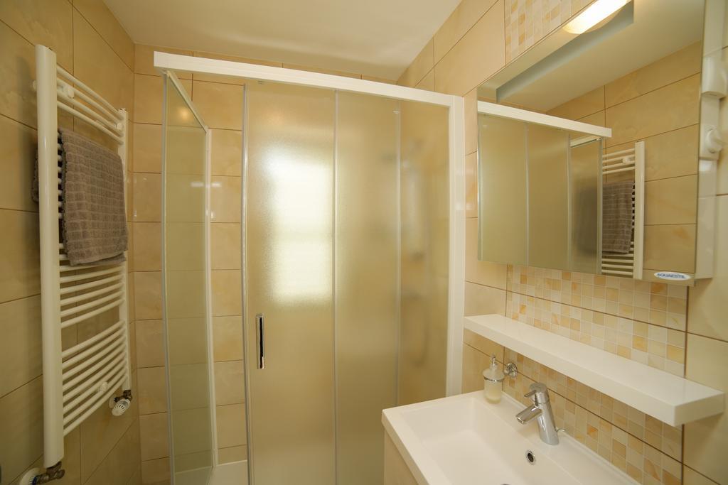 Apartments Manda Супетар Екстериор снимка